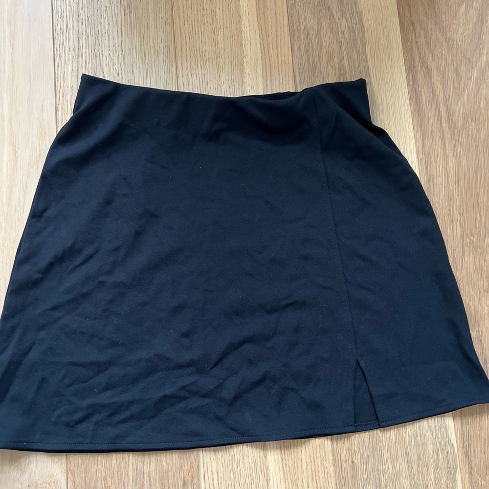 H&M Black Mini Skirt